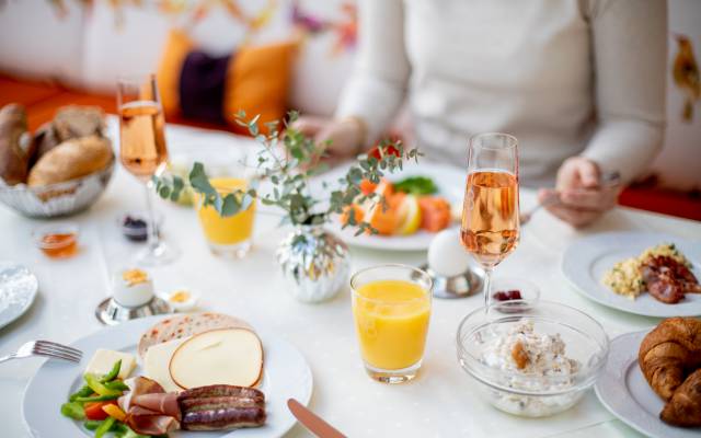 Sektfrühstück mit O-Saft