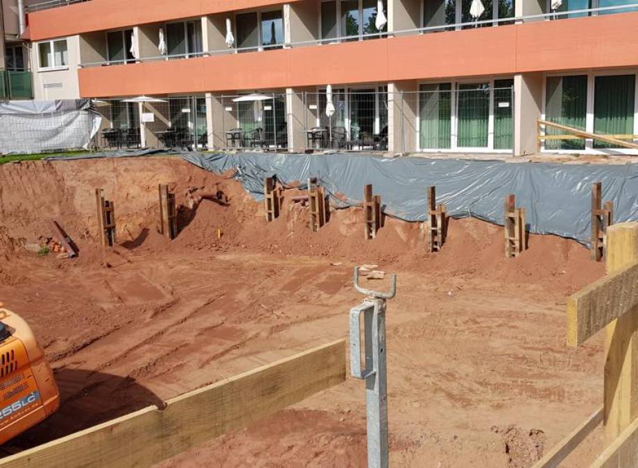 Baustelle aktuell: Sicherheit geht vor! Symbolfoto