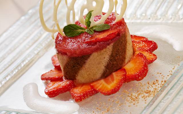 Biscuit-Erdbeer-Dessert
