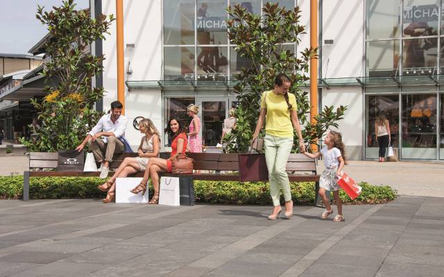 Shopping in der Pfalz Fashion Outlet Zweibrücken