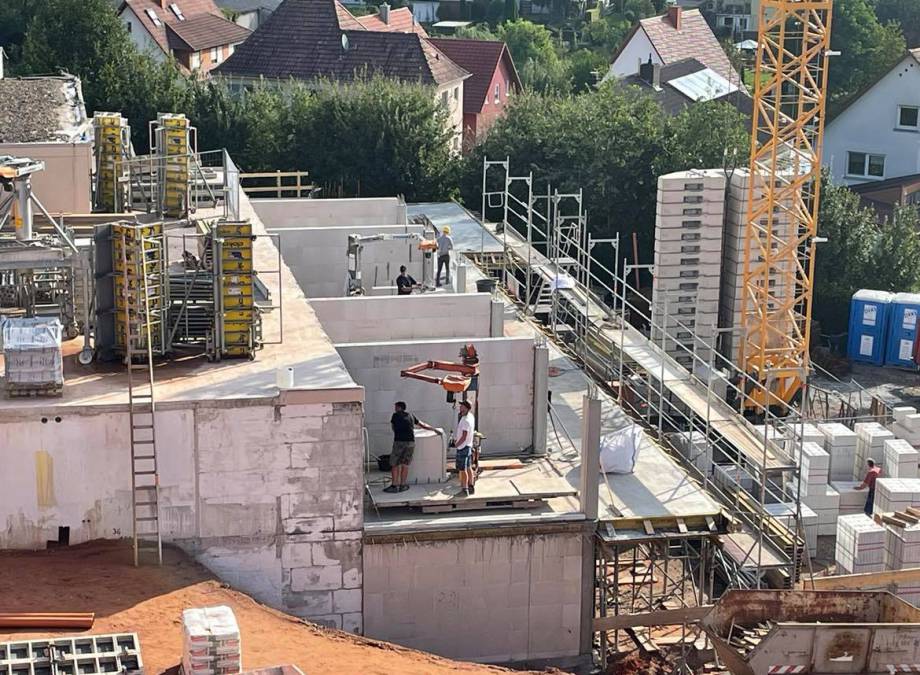 Baustelle aktuell: Sicherheit geht vor! Symbolfoto