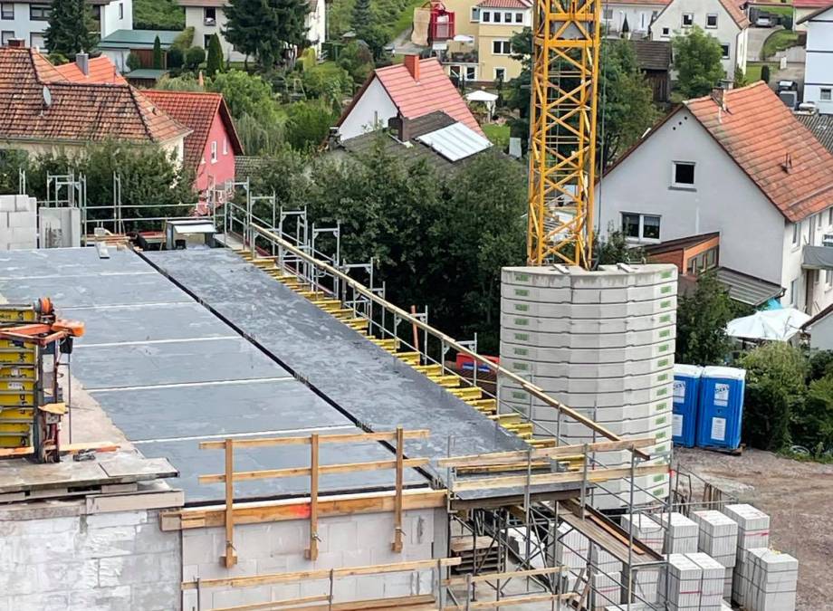 Baustelle aktuell: Sicherheit geht vor! Symbolfoto