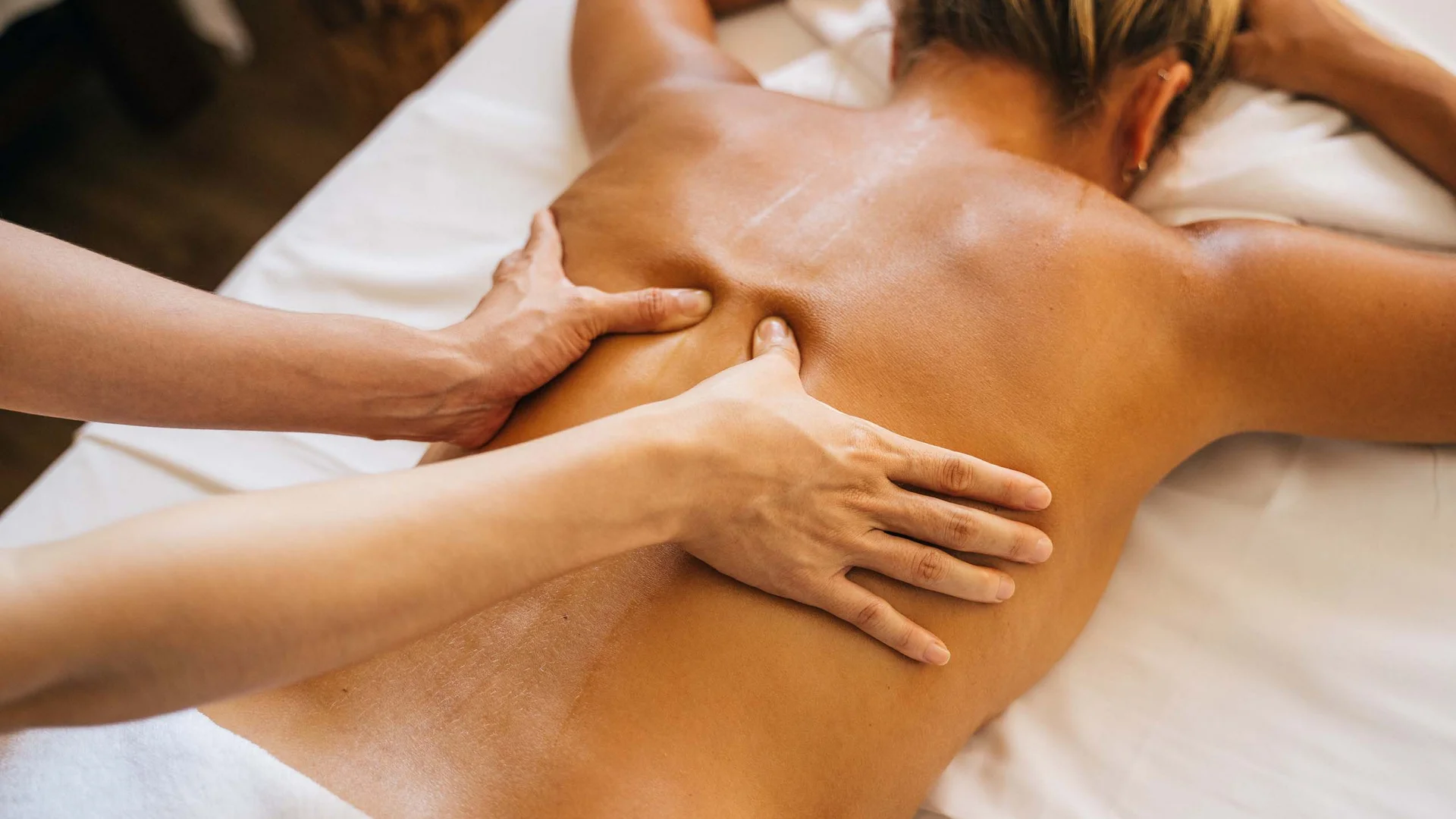 Dampf, Duft, Dahn: Sauna-Erlebnis mit Naturblick